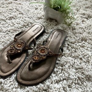 Xhilaration bejeweled tan bling women’s flip flop sandals size